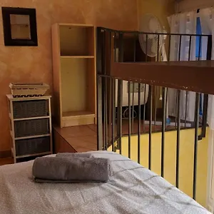 https://porta-romana-small-studio.italymilanhotels.net